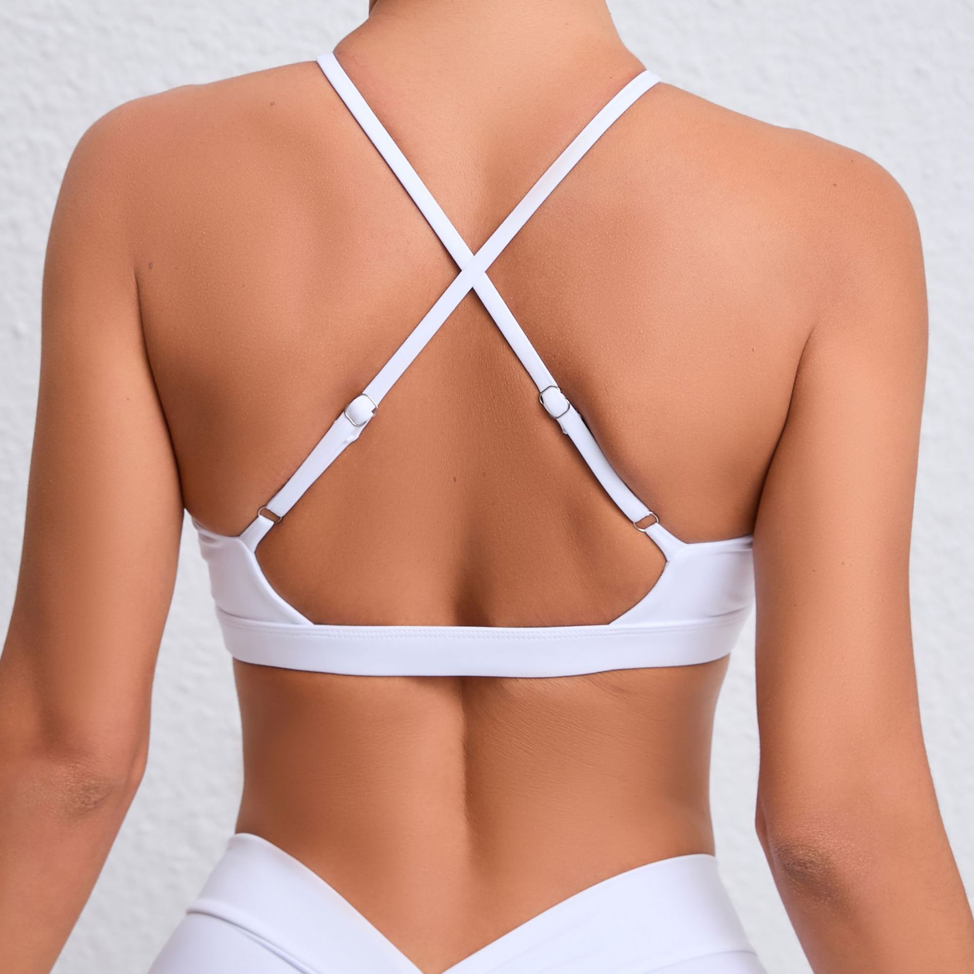 Criss Back Naked Skin Sports B - огляд і ціна Yoga Daily Fitness